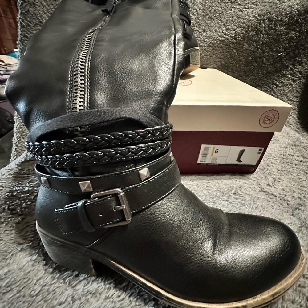 SO Olive Womens Boots Black size 6WC EUC
